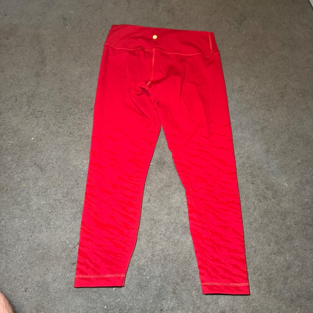Lululemon Wunder Train High-Rise Tight 25 Red Tiger Tide Camo Leggings Size 12 - Picture 3 of 6